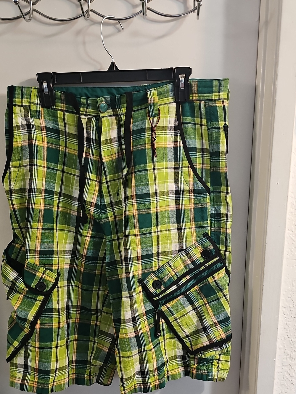 Men's Green Plaid Cargo Shorts - Unbranded